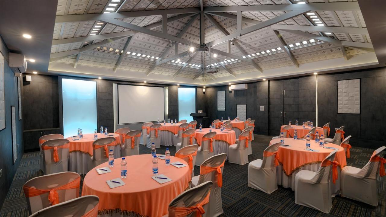Fiestaa Resort N Events Venue Devanahalli Exterior photo